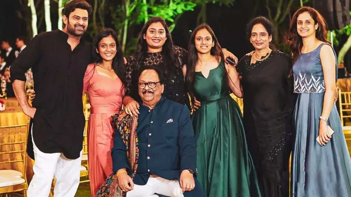 Krishnam Raju Daughters : కృష్ణం రాజు ముగ్గురు కూతుళ్ల గురించి మీకు తెలుసా.. వారు ఏం చేస్తుంటారు..? do you know about Krishnam Raju Daughters