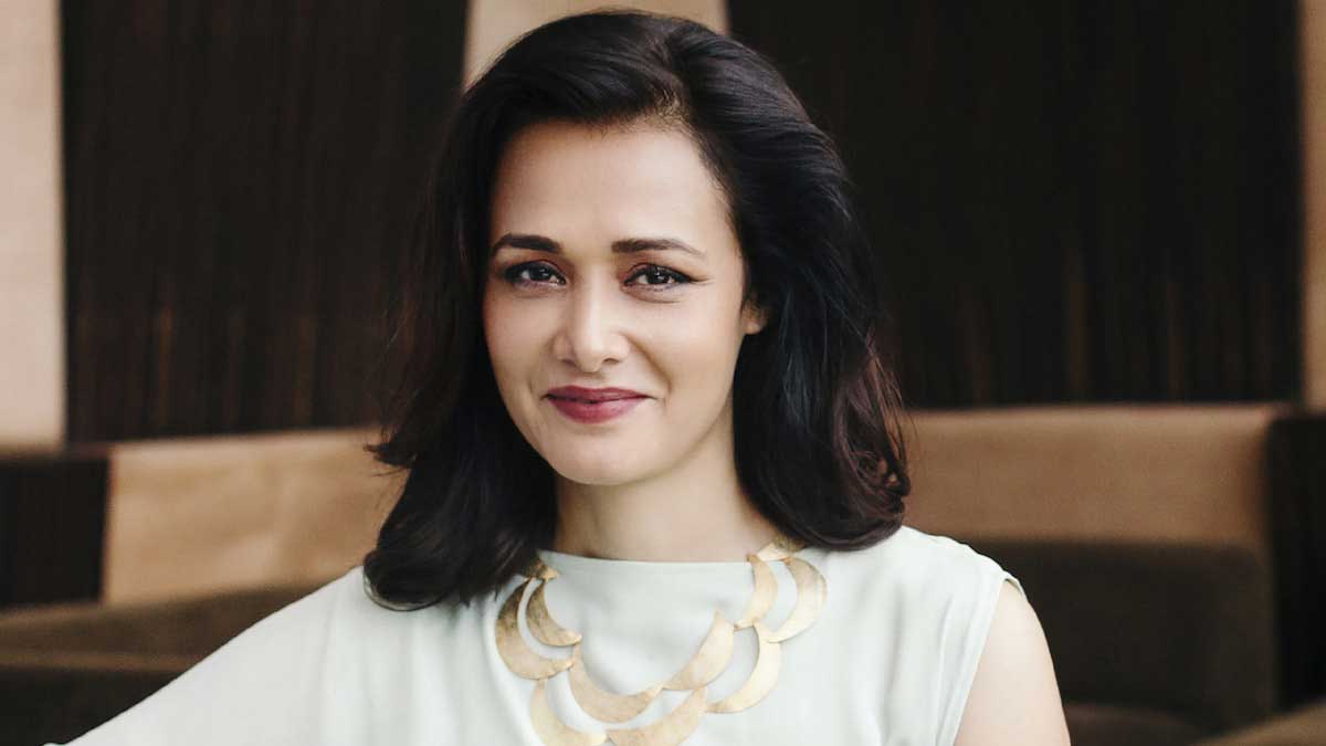 do you know amala from which country and her mother 