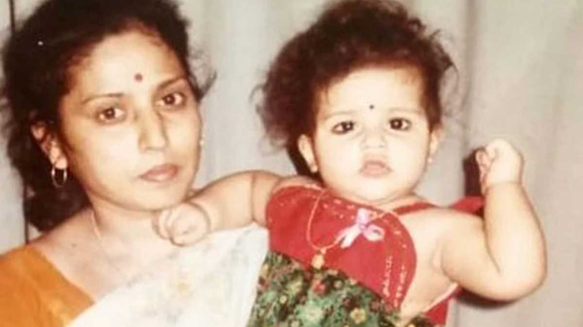 Viral Photo have you identified priyanka jawalkar 