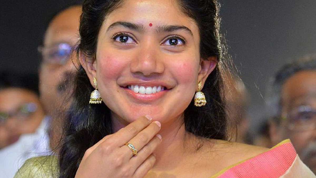 Sai Pallavi : సాయి పల్లవి మేకప్ వేసుకోకుండానే సినిమాల్లో నటిస్తుంది.. ఎందుకో తెలుసా..? Sai Pallavi told why she acts naturally without makeup