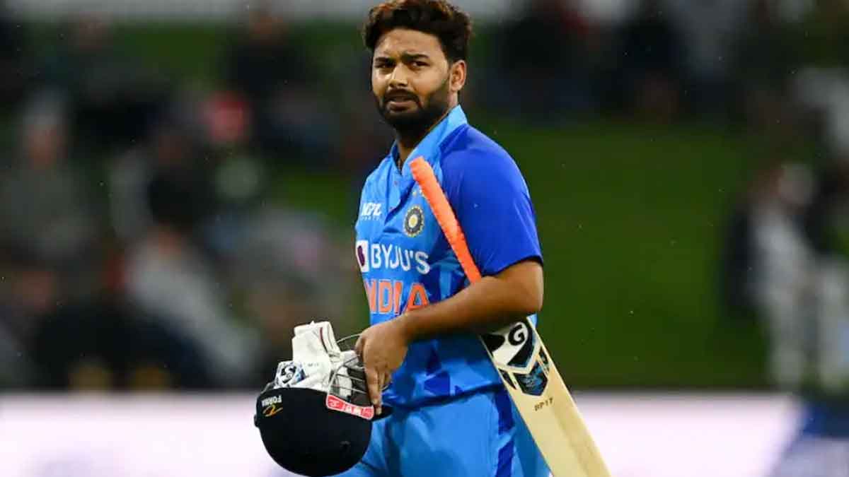Rishabh Pant : రిషబ్ పంత్పై మండిపడుతున్న క్రికెట్ ఫ్యాన్స్.. ఇలాగైతే ఎలా.. అంటూ కామెంట్స్.. cricket fans angry on Rishabh Pant for his failure in latest match