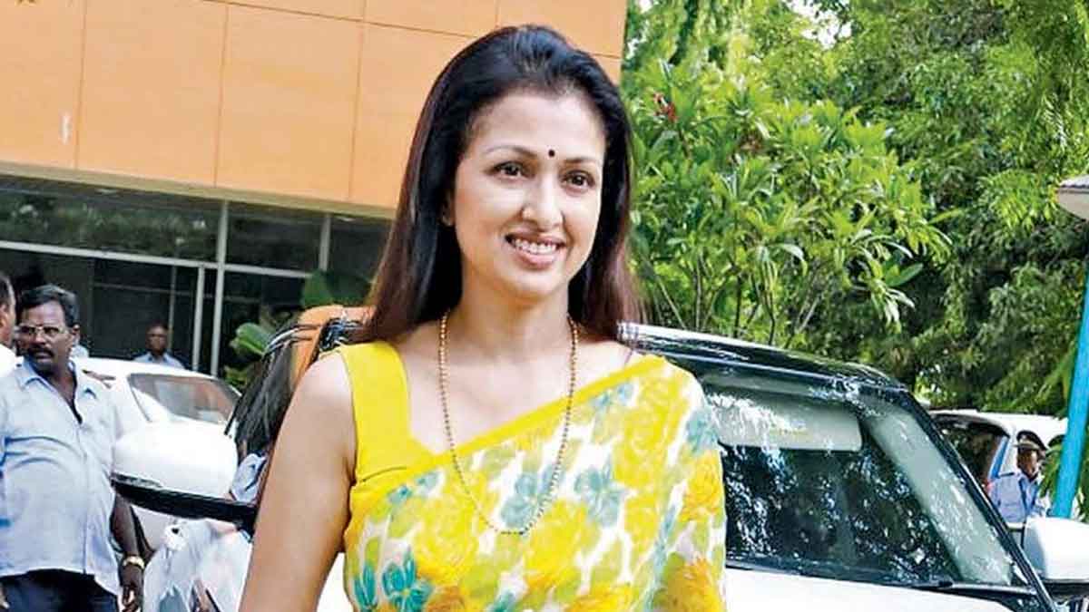 Gautami : చిరంజీవి, బాలకృష్ణతో అందుకనే సినిమాలు చేయలేదు : గౌతమి Gautami told why she never did movies with chiranjeevi and balakrishna