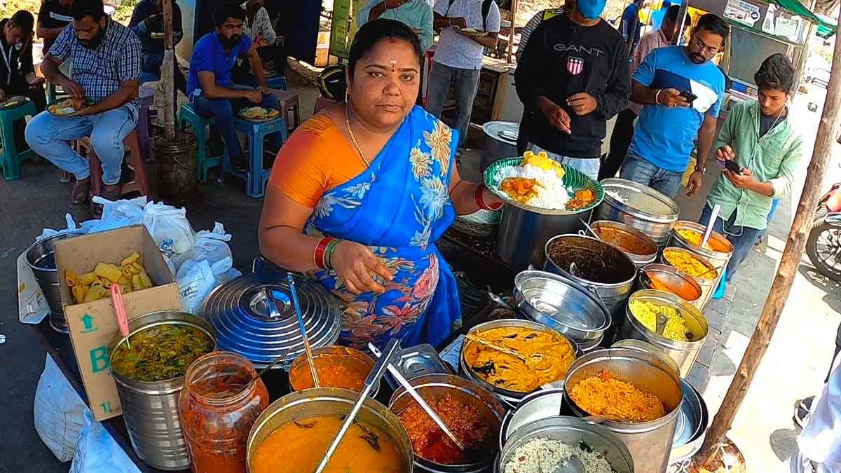 Kumari Aunty how much she is earning what is her income