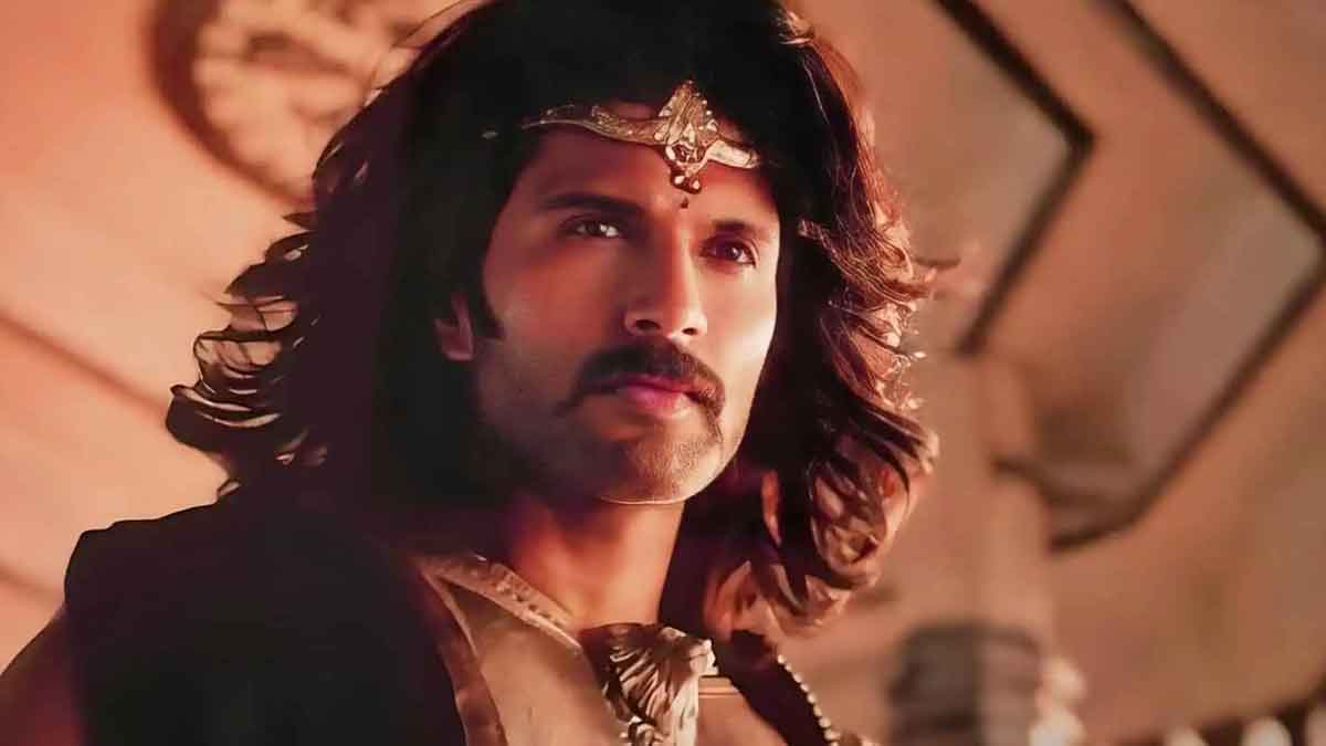 Vijay Devarakonda : కల్కిలో విజయ్ దేవరకొండ క్యారెక్టర్.. నెటిజన్లు తెగ ట్రోల్ చేస్తున్నారుగా..! Vijay Devarakonda being trolled for his character in kalki 2898ad movie